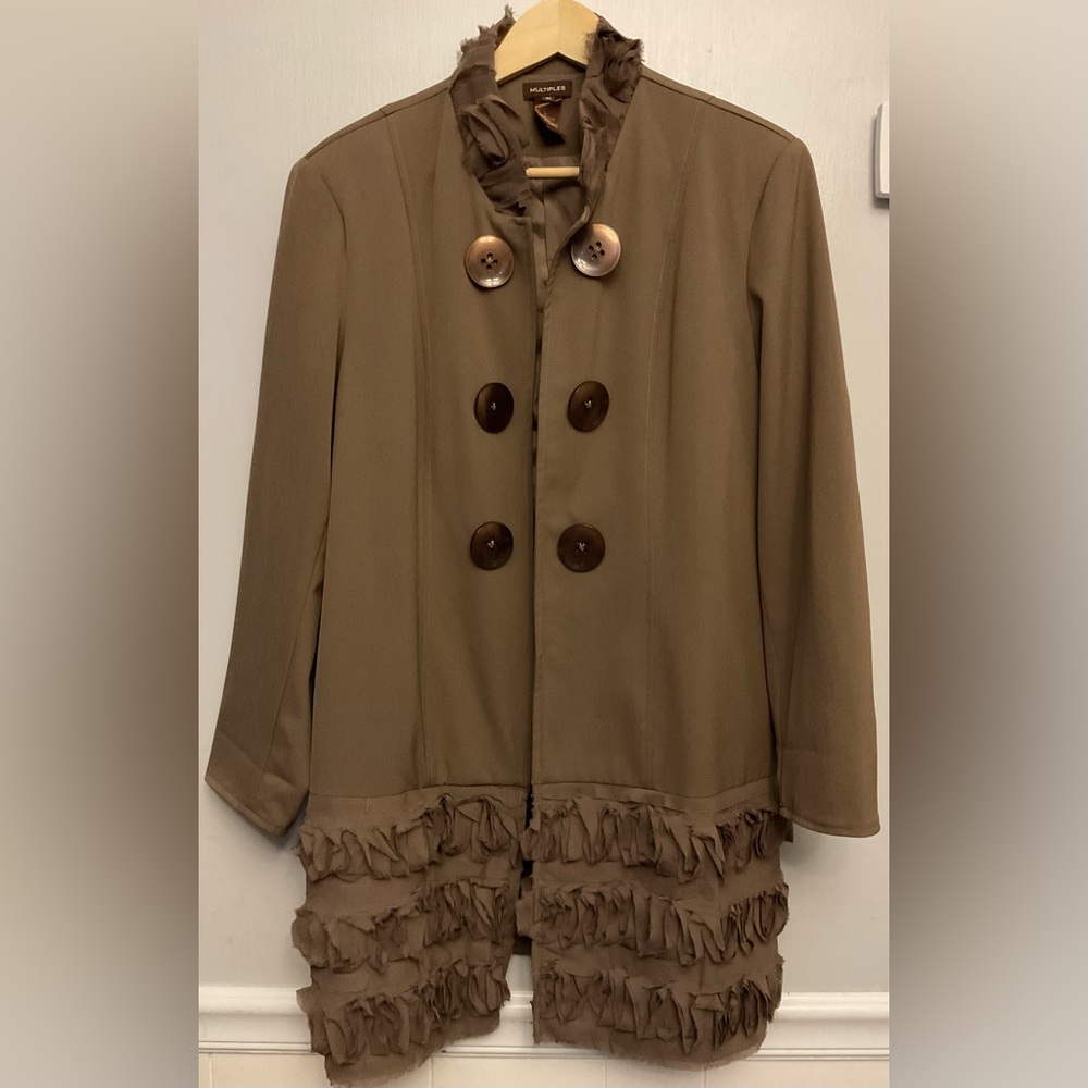 Gorgeous dressy jacketed by Multiples. Size XL